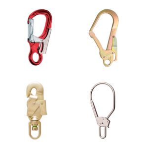 Vista de distintos mosquetones con seguro pulsado.